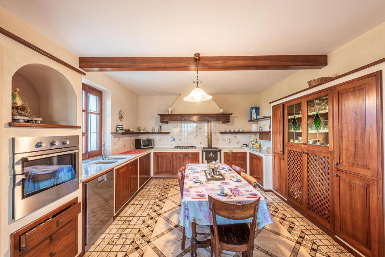 Villa Bricco Paglieri, Entire Villa 알바 외부 사진