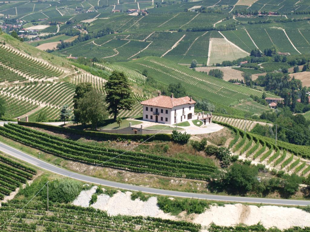 Villa Bricco Paglieri, Entire Villa 알바 외부 사진